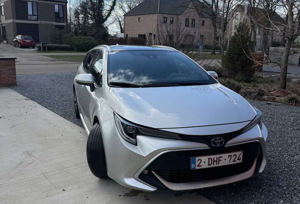 Toyota SW Hybrid 2.0 Style e-CVT