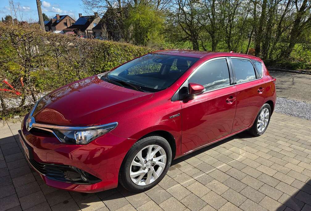 Toyota Auris HEV 1.8i HSD Comfort E-CVT