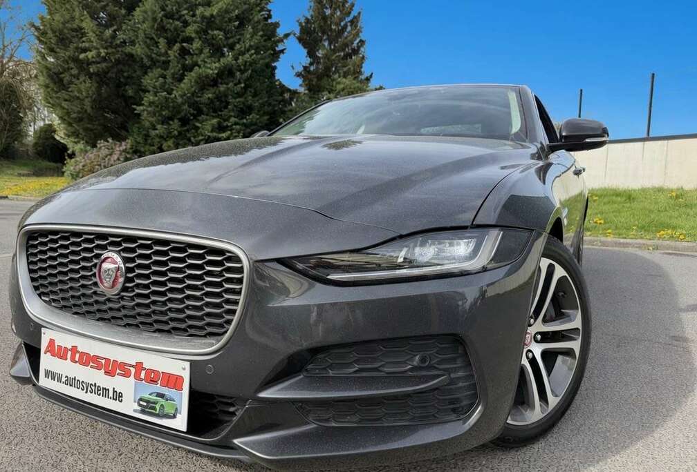 Jaguar XE 2.0 D HSE*Garantie 1an*Carpass*