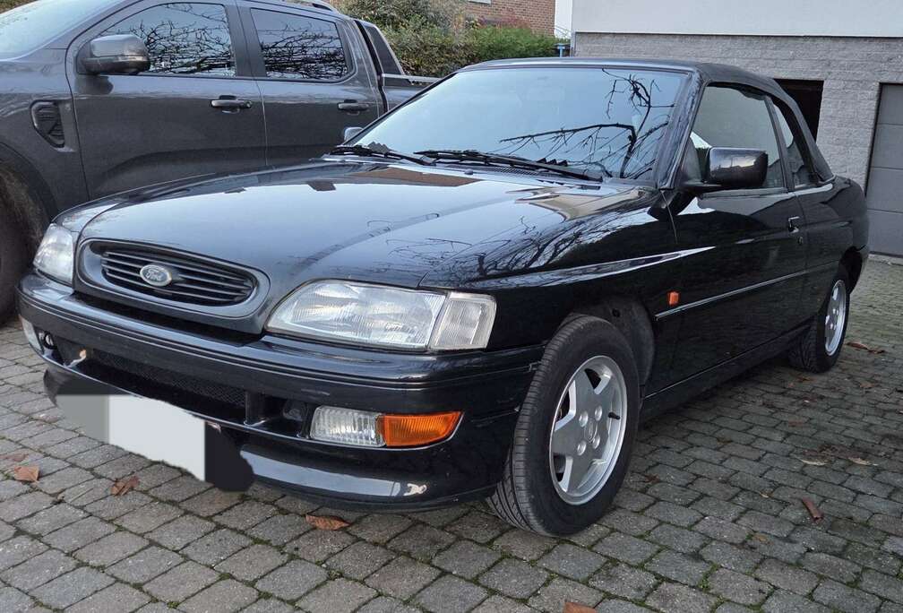 Ford Véritable XR3i Cabriolet. Full Origine