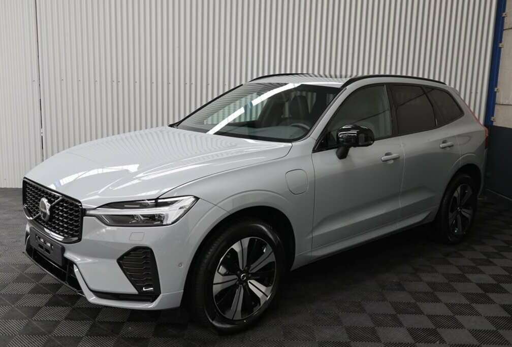 Volvo T6 Recharge Plug-in Hybride AWD Plus Dark ACC BLIS Panorama Harman Kardon Camera 360
