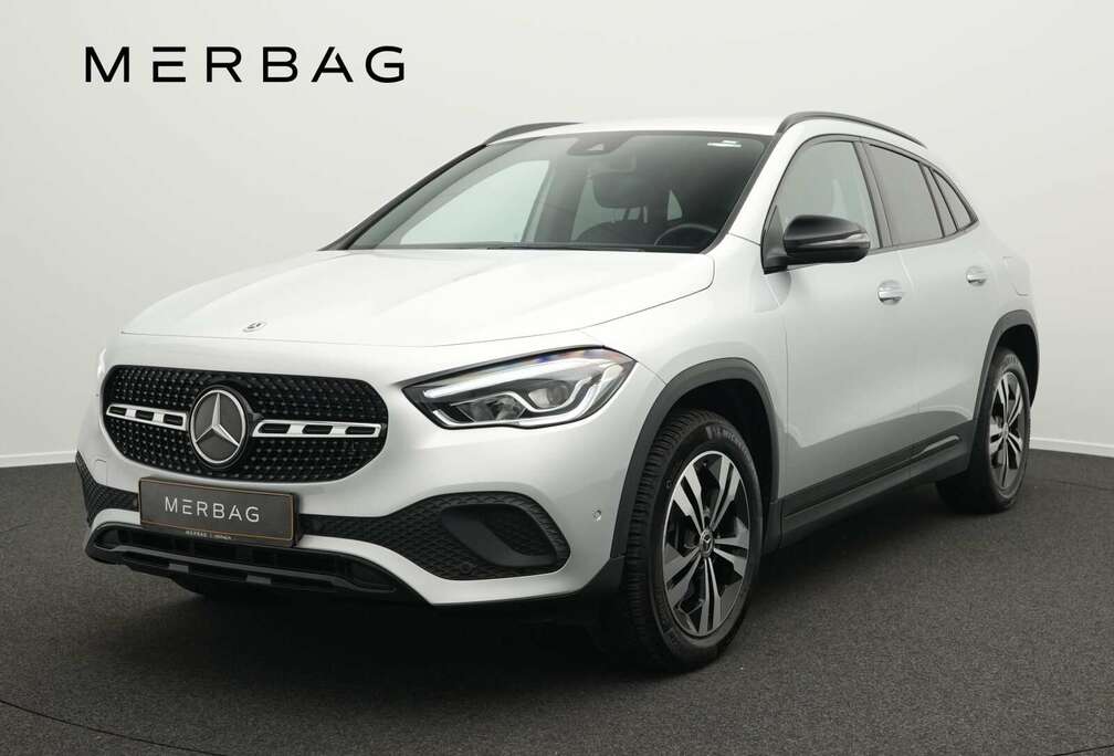 Mercedes-Benz GLA 250 e Progressive Kamera+LED+Night+18\