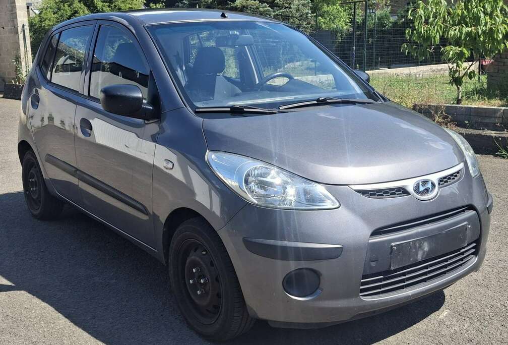Hyundai 1.1 CRDi Lounge i-Blue