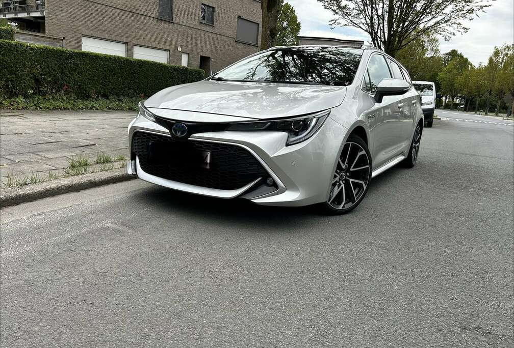 Toyota SW Hybrid 2.0 Dynamic Plus e-CVT