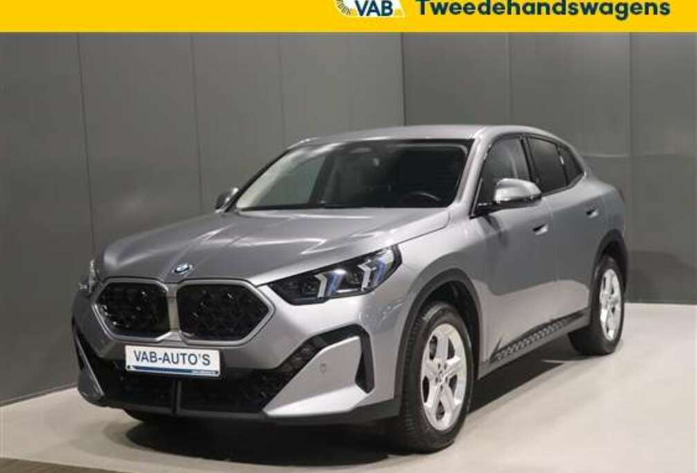 BMW SDRIVE 20I MHEV premium pack