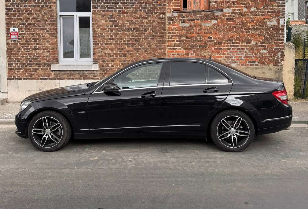 Mercedes-Benz C 200 CDI BlueEFFICIENCY
