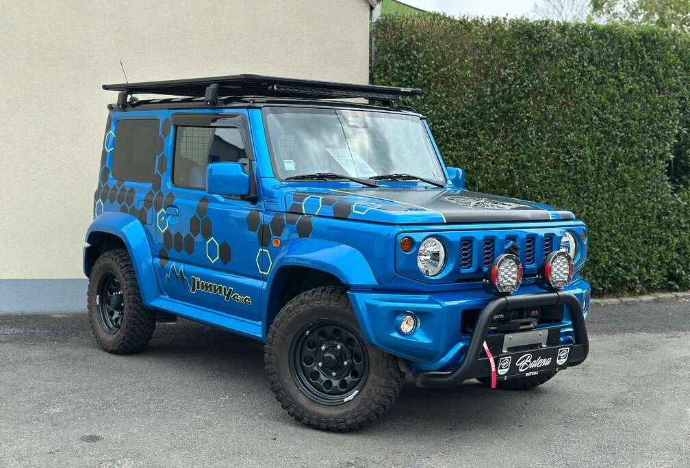 Suzuki AppleCarplay Camera Leder Winch