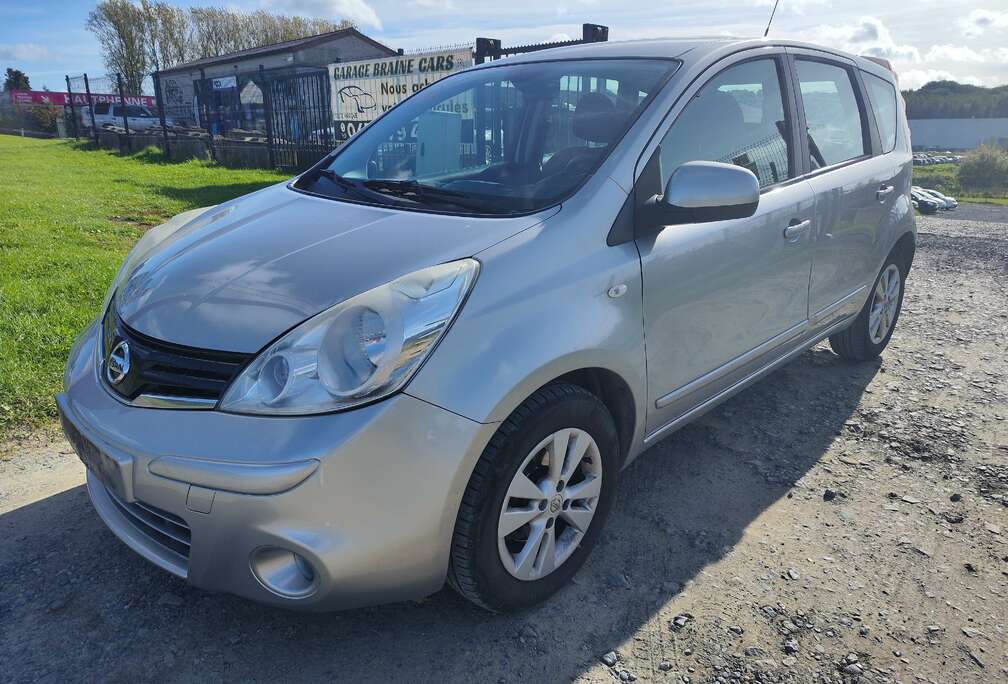 Nissan 1.4i Acenta