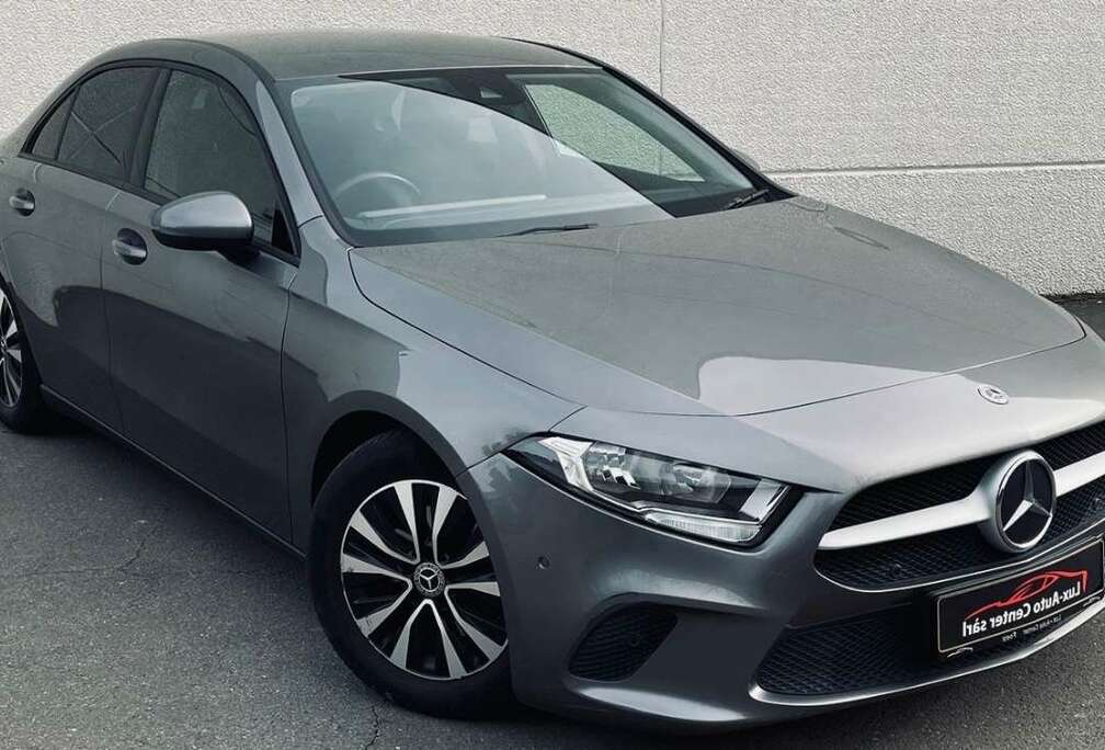 Mercedes-Benz Business Solution // Garantie 12 Mois