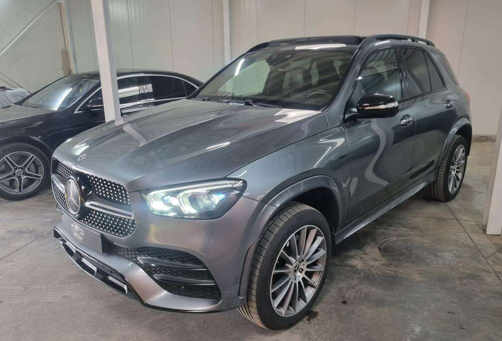 Mercedes-Benz de 4 MATIC- AMG LINE - PANORAMIC SUNROOF- ADAPTATIVE SUSPENSION - BURMESTER - CAMERA 360 - PERFUM DIFFUSOR - EXPORT [VAT]