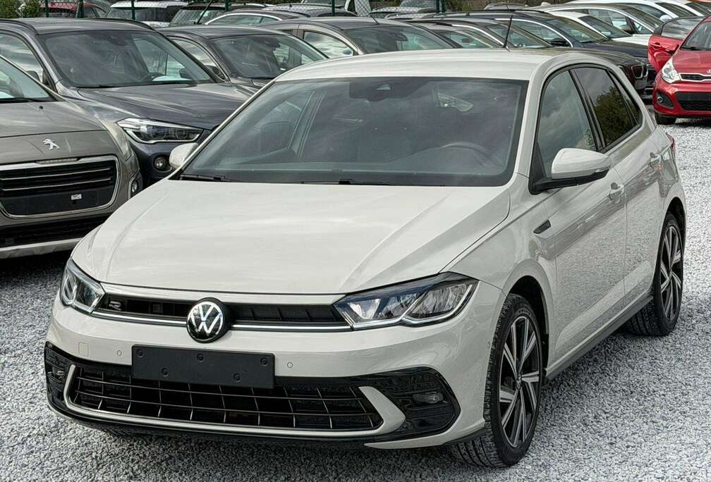Volkswagen 1.0 TSI - R LINE - New Model - Apple CarPlay