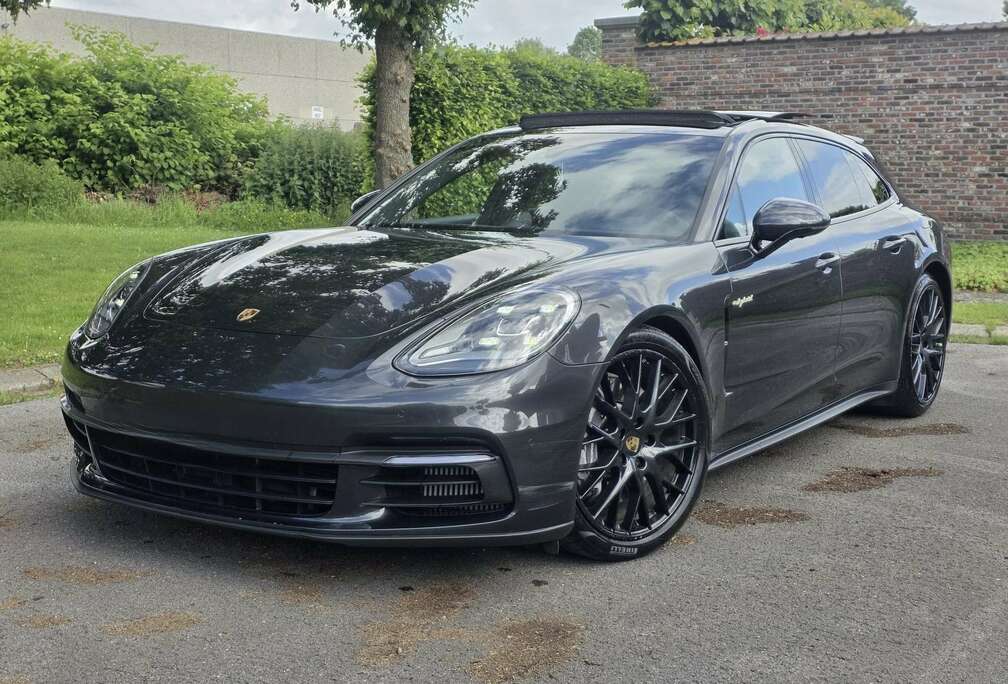 Porsche 4 e-Hybrid Sport Turismo 2.9 V6 Bi-T.PDK (340 kW)