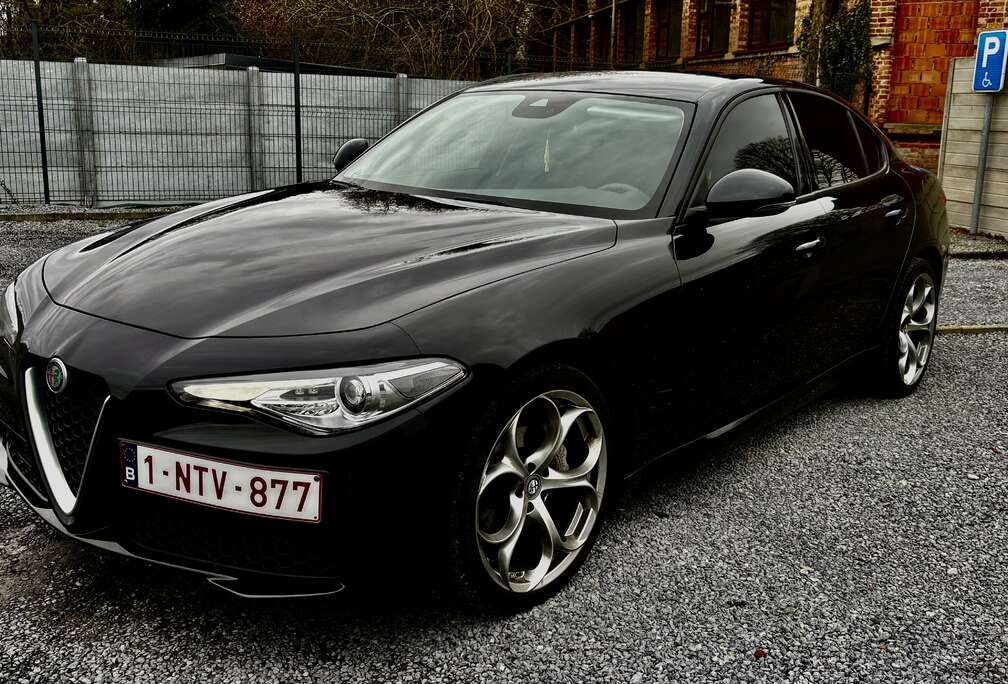 Alfa Romeo 2.2 MJD Sprint ATX