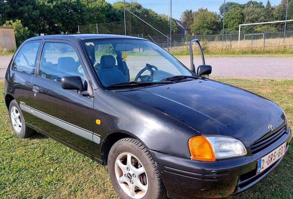 Toyota 1.3i 16v Medley