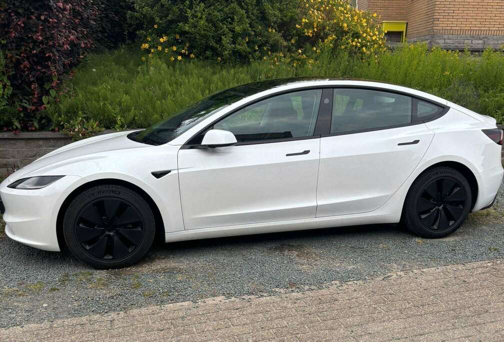Tesla Model 3 Standard Reichweite Plus Hinterradantrieb