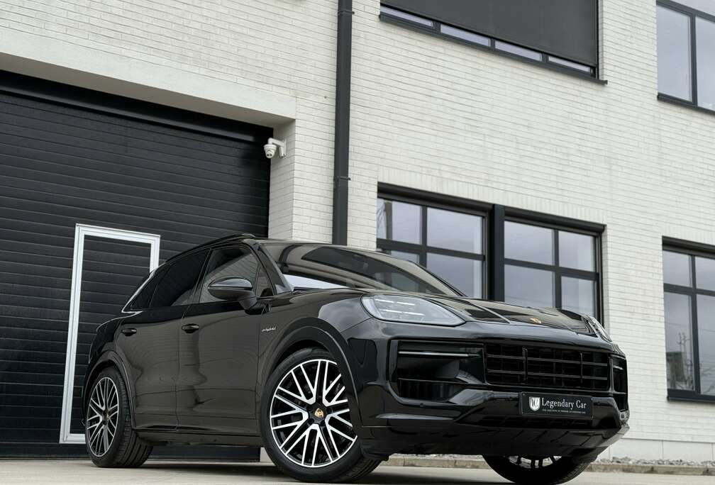 Porsche E-Hybrid SPORT-DESIGN/BURMESTER/RACE-TEX/SOFTCLOSE