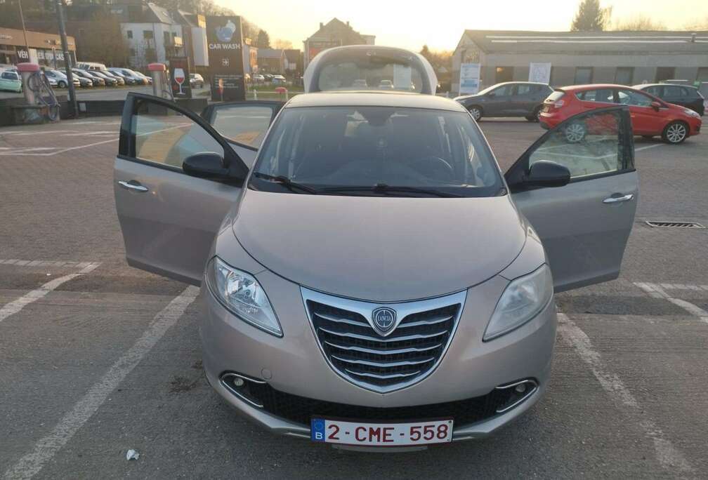 Lancia 0.9 TwinAir 85 ch Stop&Start Platinum