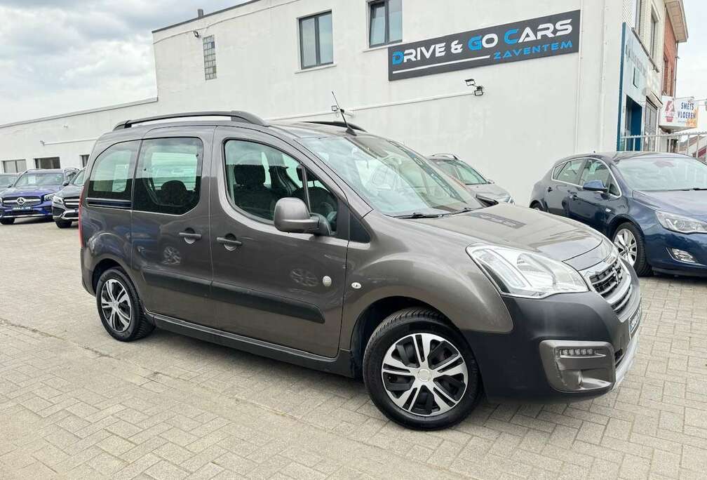 Peugeot Outdoor 1.6 BlueHDi - 99PK - Camera - Navi