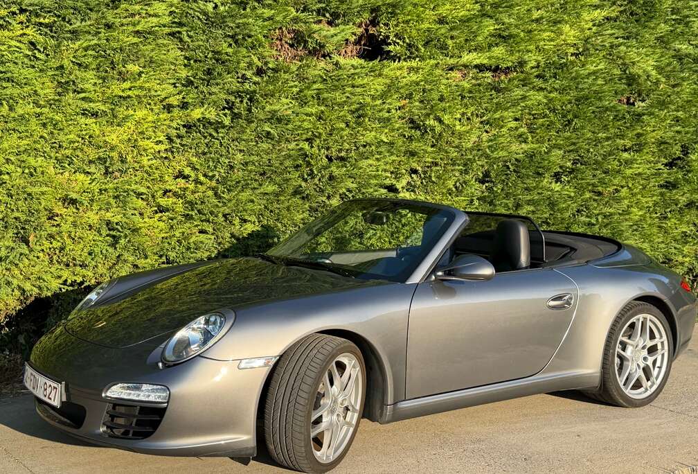 Porsche 911 Carrera 2 Cabriolet 3.6i
