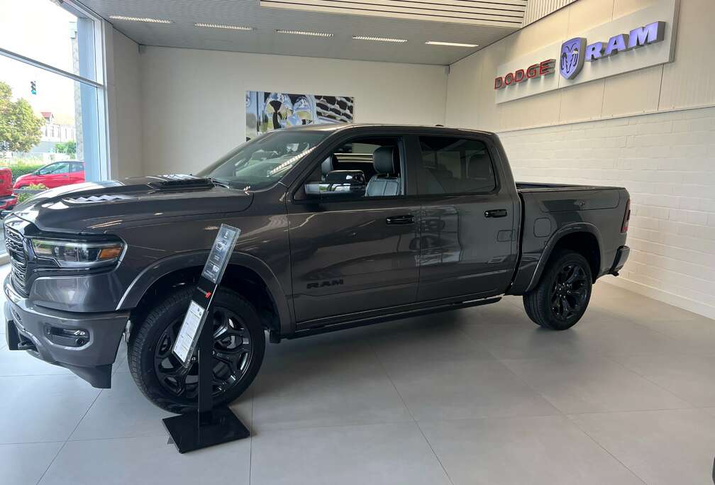 Dodge 2024 Limited night met rambox € 82.900 excl.