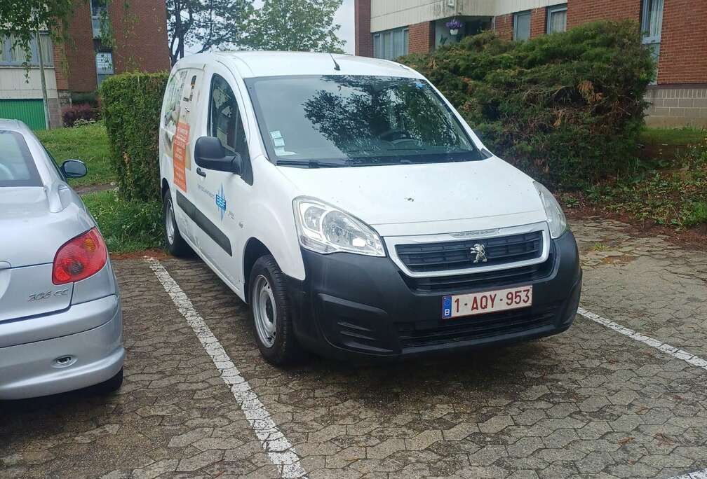 Peugeot 1.6i L1H1 Premium 120