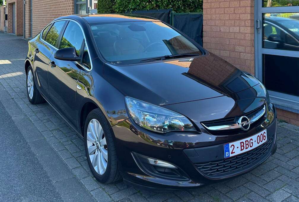 Opel Astra 1.6i