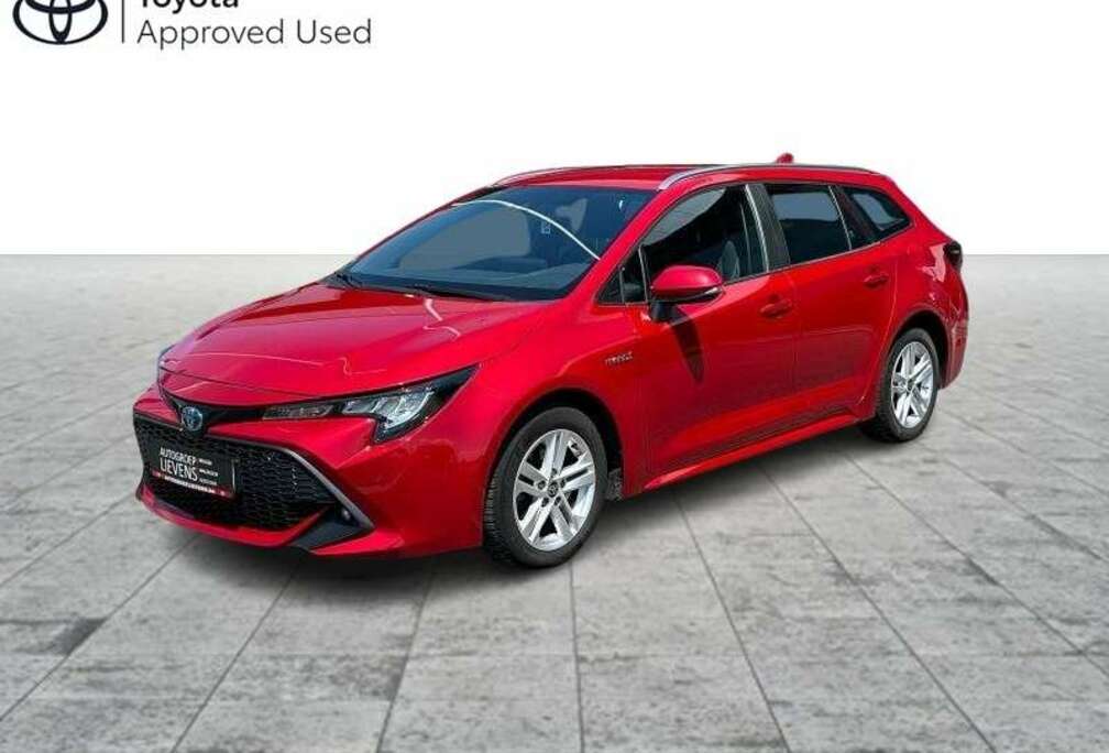 Toyota 1.8HYB DYNAMIC + BUSINESS PACK