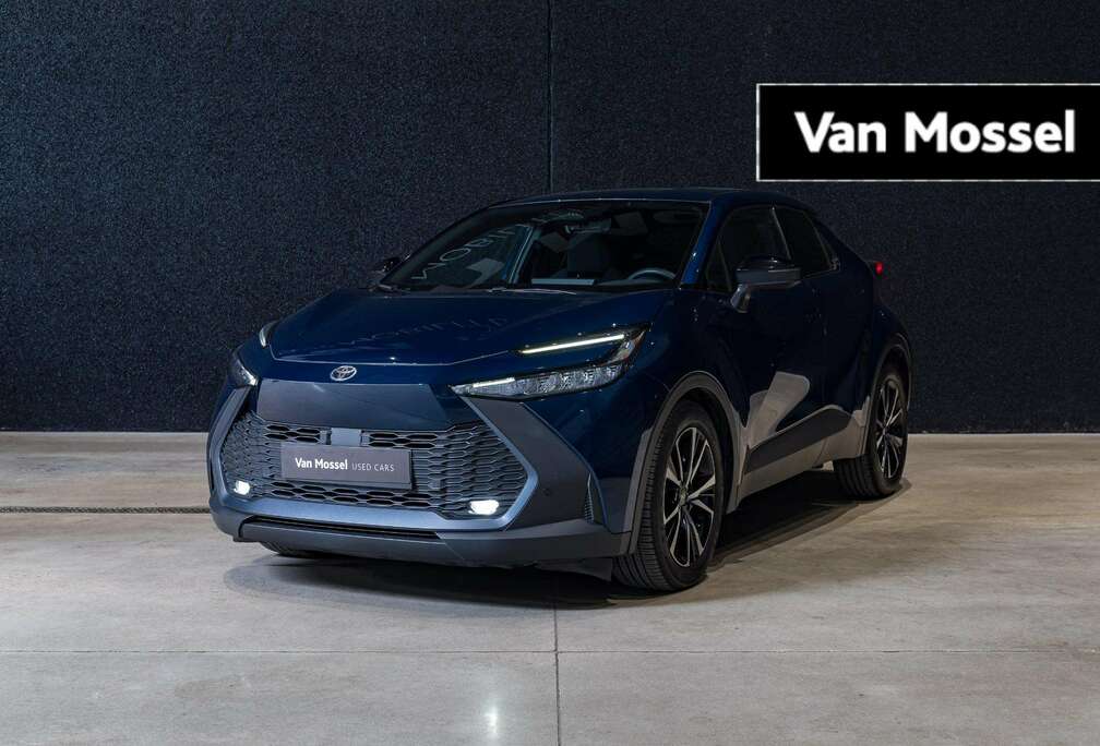Toyota 1.8 VVT i-Hybrid C-Lub Mono-Tone E-CVT NAVI  CAME