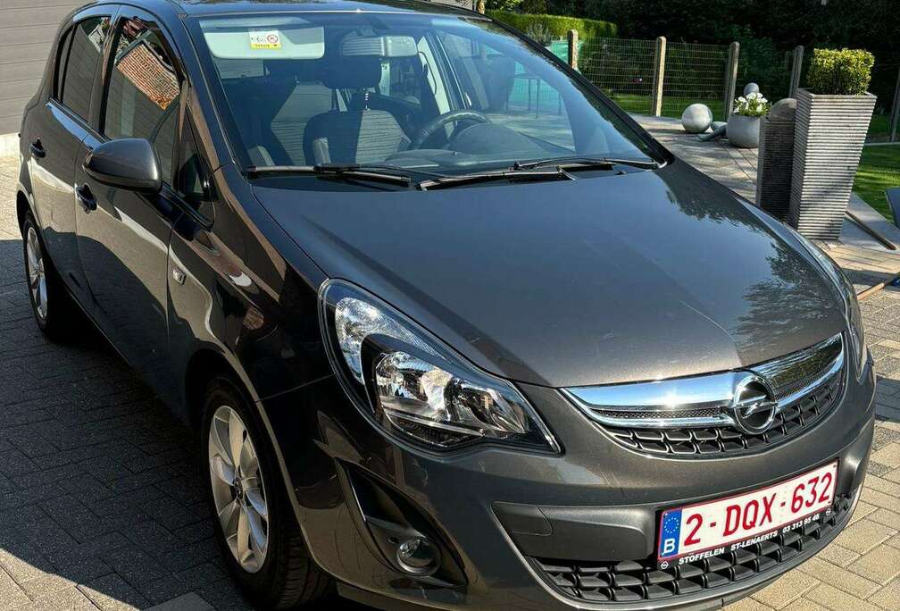 Opel Corsa 1.2 Ultimate edition