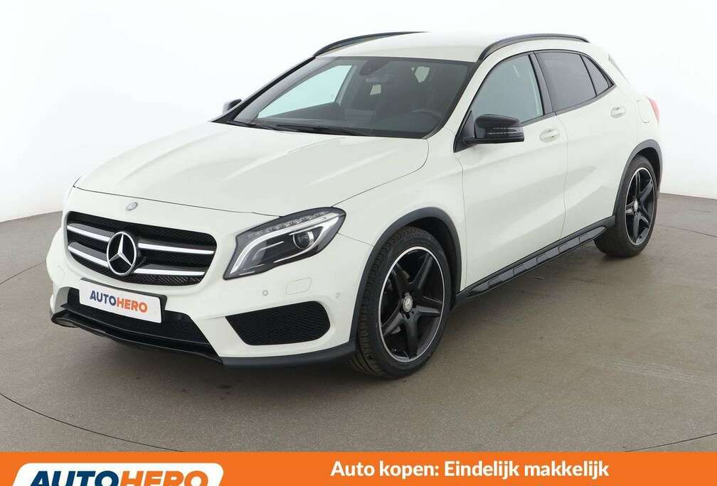 Mercedes-Benz GLA 180 AMG Line