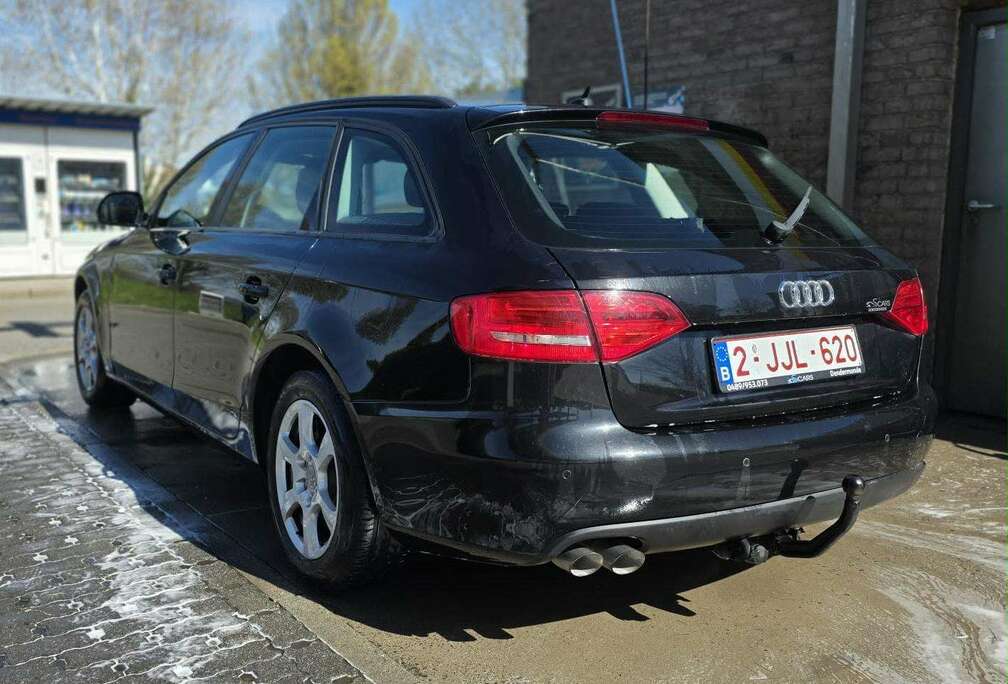 Audi A4 Avant 2.0 TDi 16v Multitronic