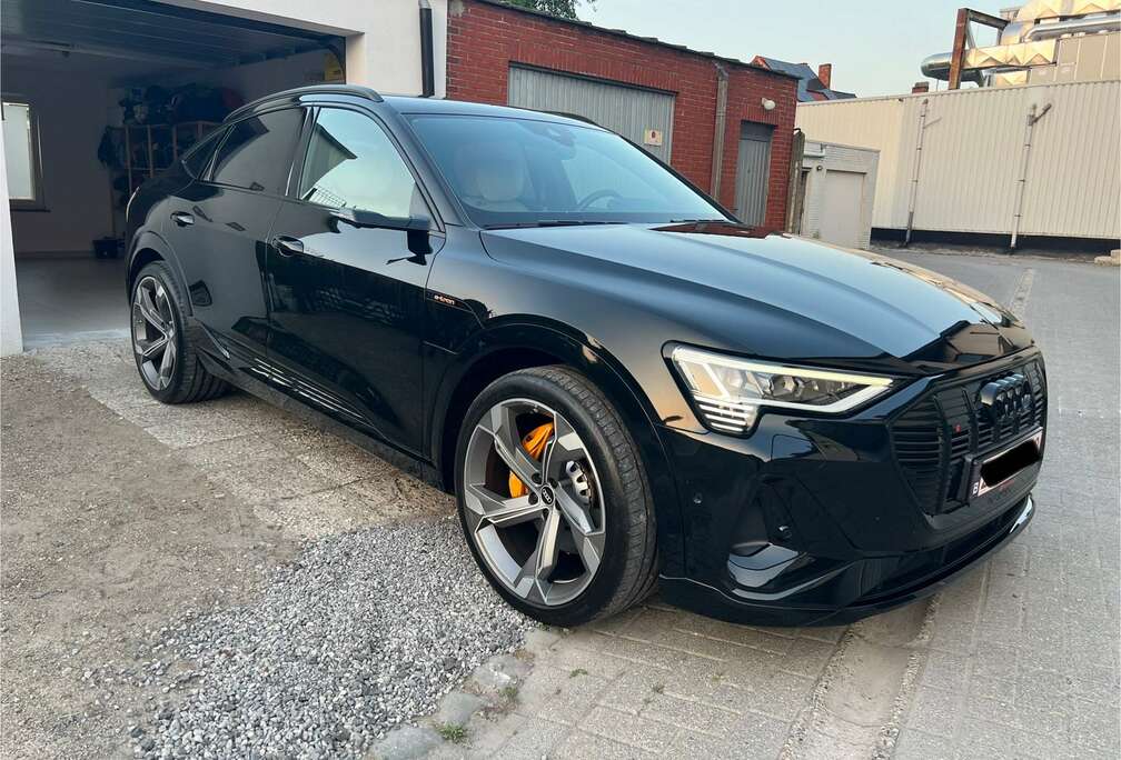 Audi 95 kWh 55 Sportrback Quattro S line FULL OPTION