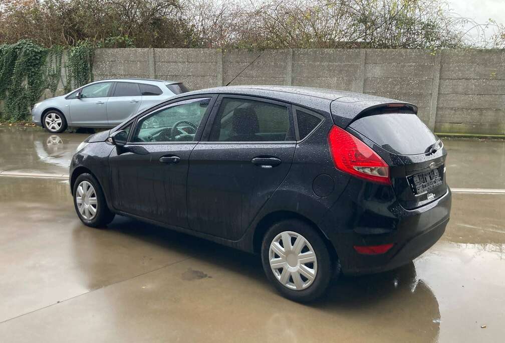 Ford 1.3 benzine 2011**121000km*airco*garantie*EURO 5*LEZ OK*5DEURS
