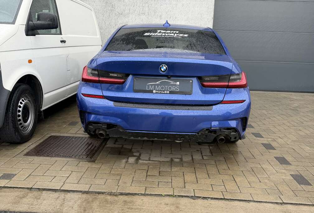 BMW 330e