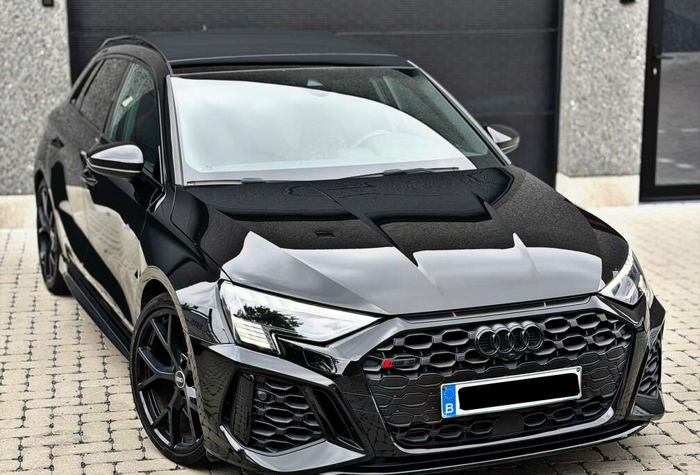 Audi Sportback/Full Black/Pano/Matrix LED/1J garantie