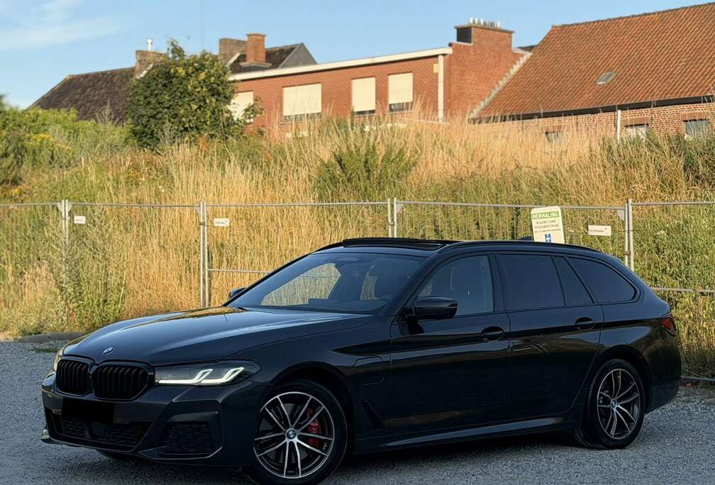 BMW Touring 530e M-pakket X-Drive