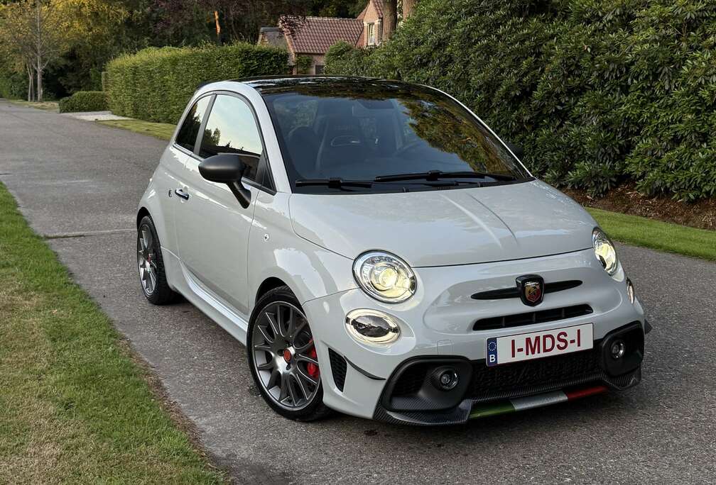 Abarth Turismo 180PK Automaat - FULL OPTION + Carbon,Akra