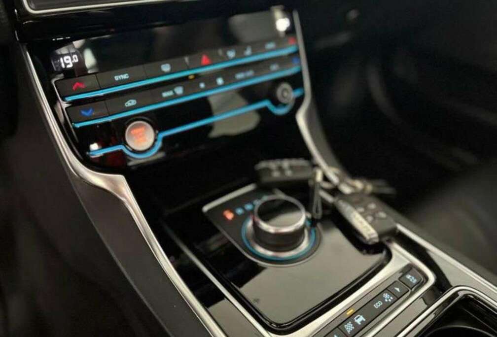 Jaguar 20d Aut. Prestige