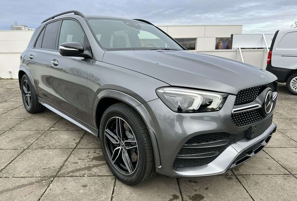 Mercedes-Benz d 4M AMG/22\