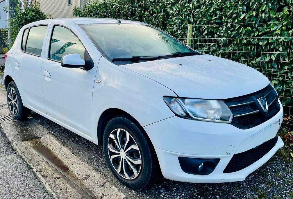 Dacia Sandero 1.2i Laureate