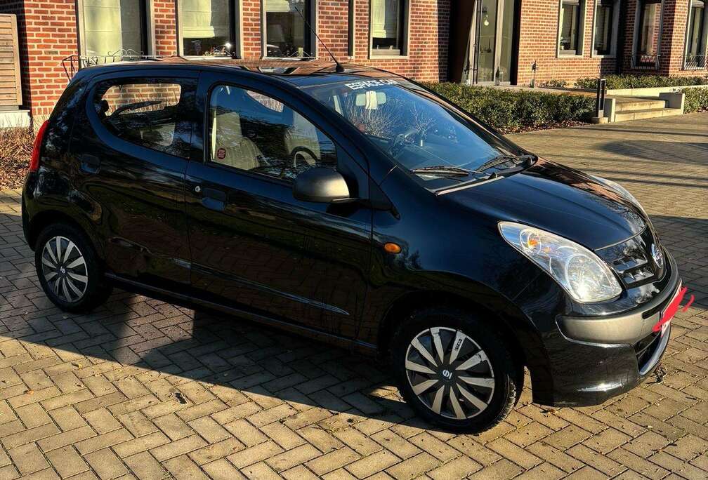 Nissan Pixo 1.0i Acenta