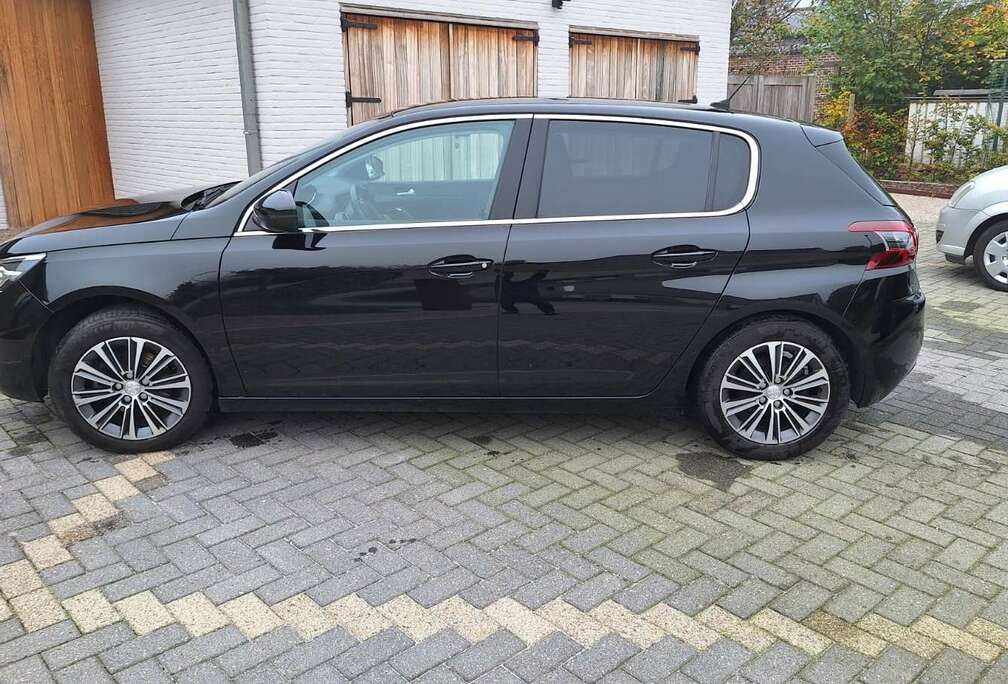 Peugeot 308 PureTech 130 GPF EAT8 Stop