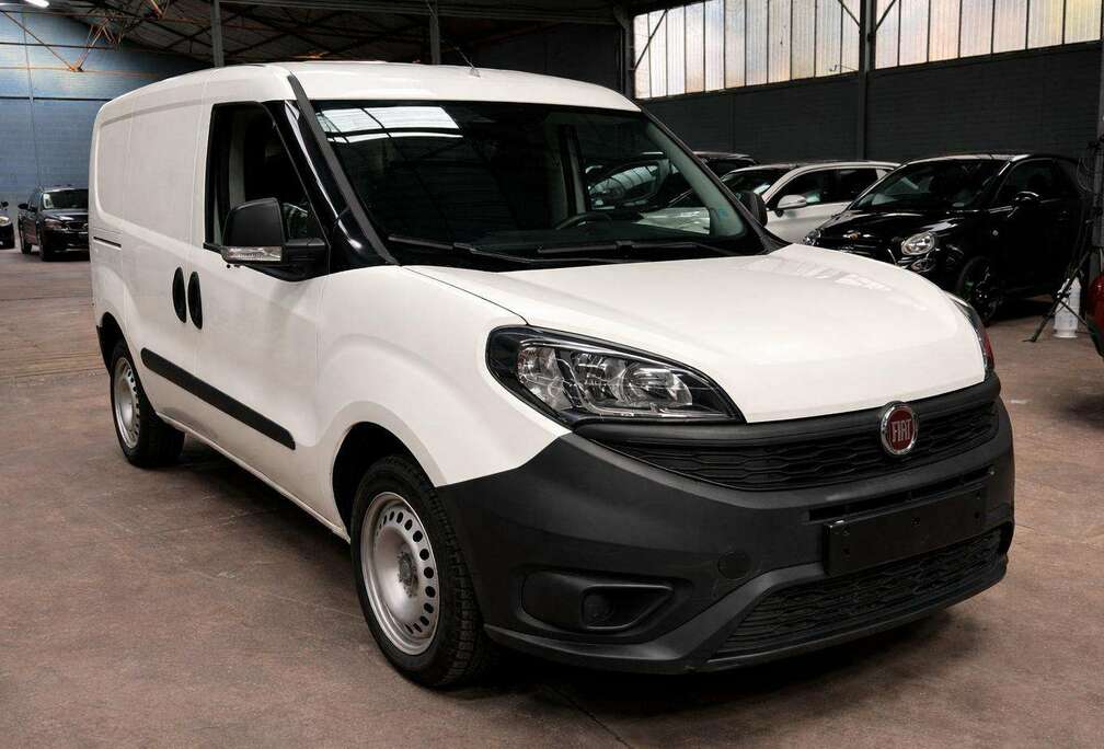 Fiat 1.4i * 34000km  * BLUETOOTH * GARANTIE