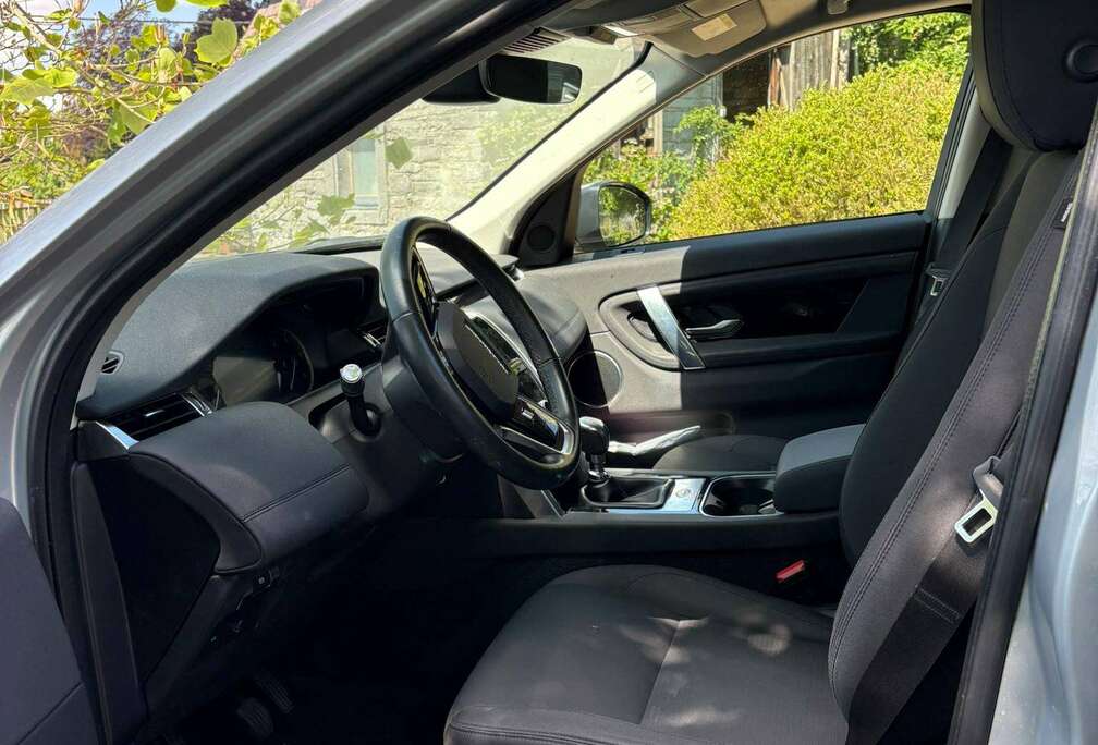 Land Rover Discovery Sport 2.0 TD4 2WD