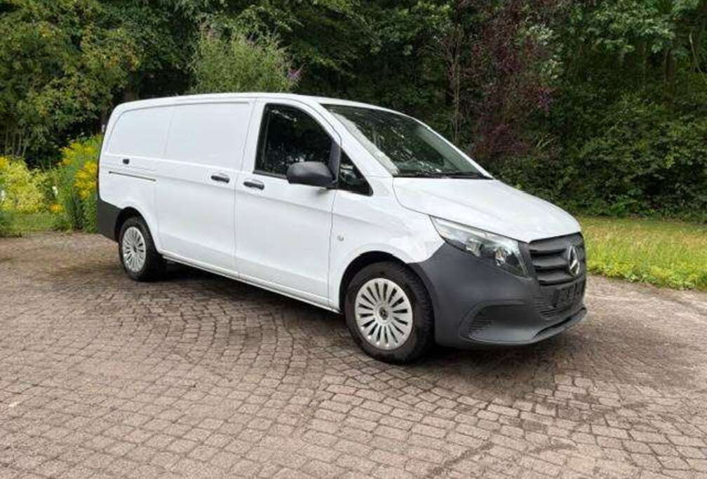 Mercedes-Benz 116d A2 Automaat Navi Camera spoor dodehoek Apple Carplay Nw model.