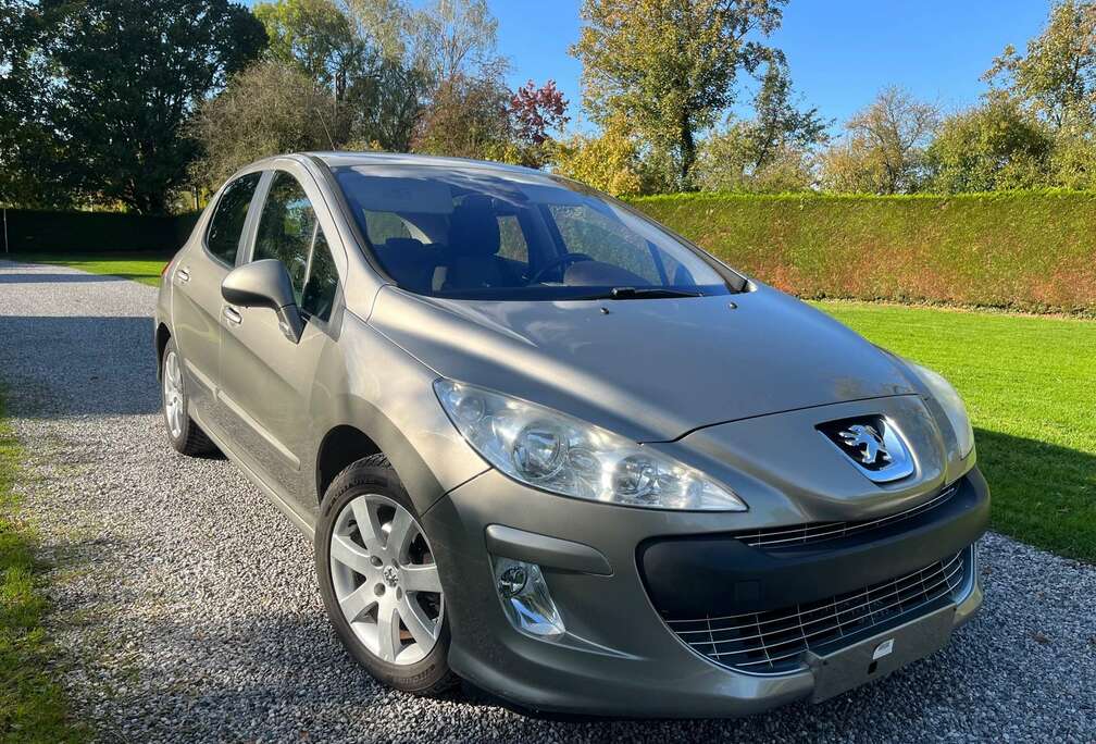 Peugeot 1.6 HDi Premium   EURO5 2011 AIRCO/CRUISE/CAPTEUR