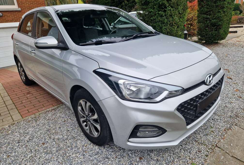 Hyundai 1.2i / FULL OPTION / GARANTIE 12M