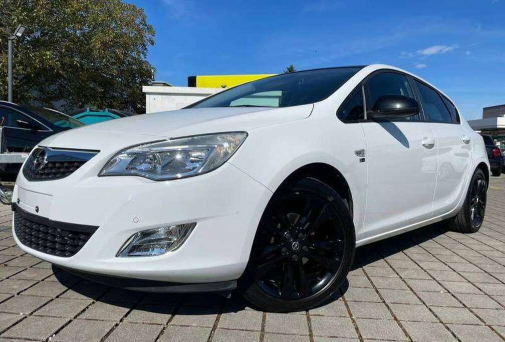 Opel Astra 1.4 Turbo Essentia