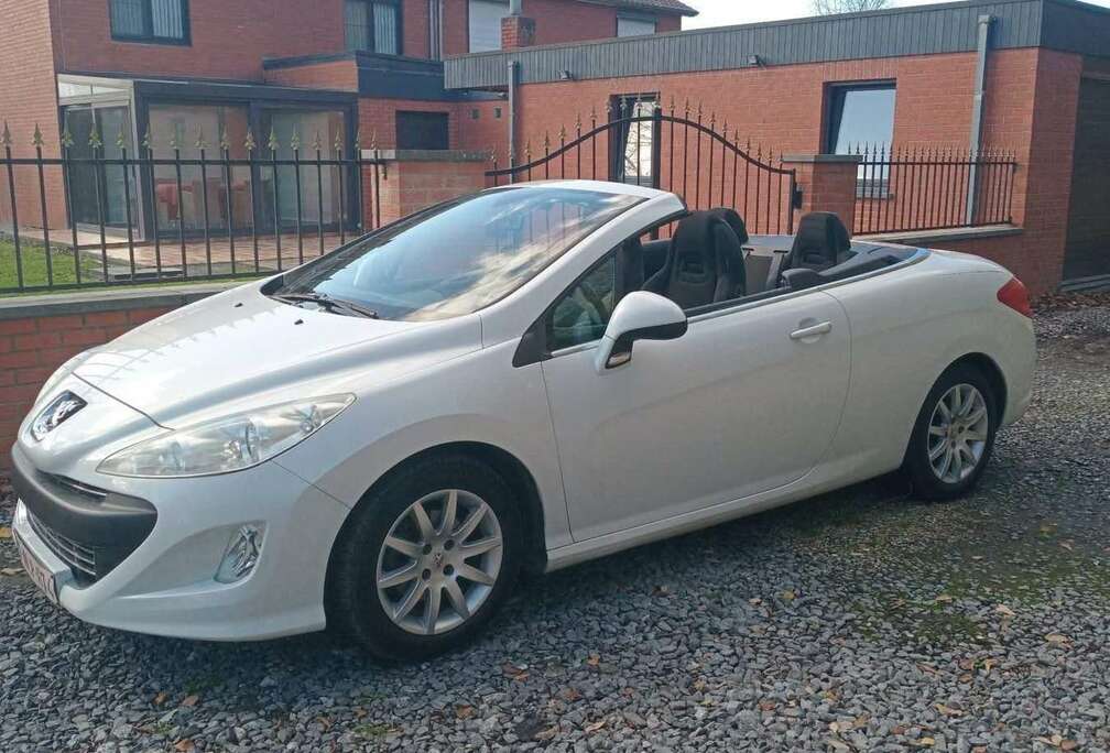 Peugeot CC 1.6i Sport Pack