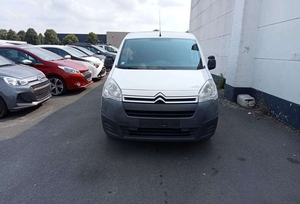 Citroen 1.6 VTi. prêt à immatriculer